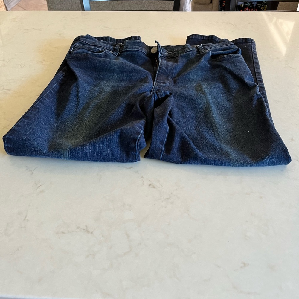 Lee jeans.